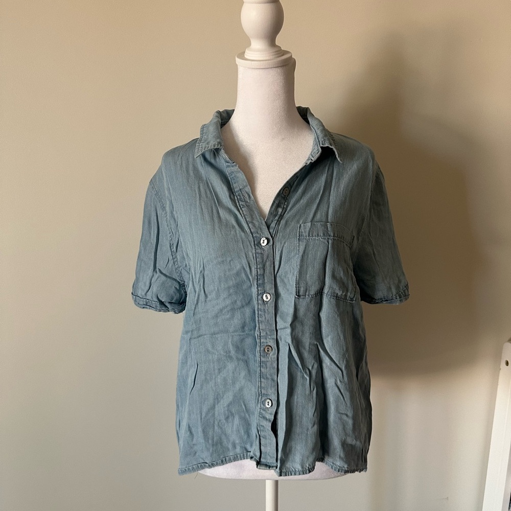 Casual Blue Button-Up Shirt